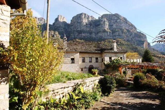 Astraka Guesthouse I Papigko Exterior photo